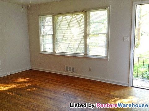 2nd image of 1861 E Lake Dr