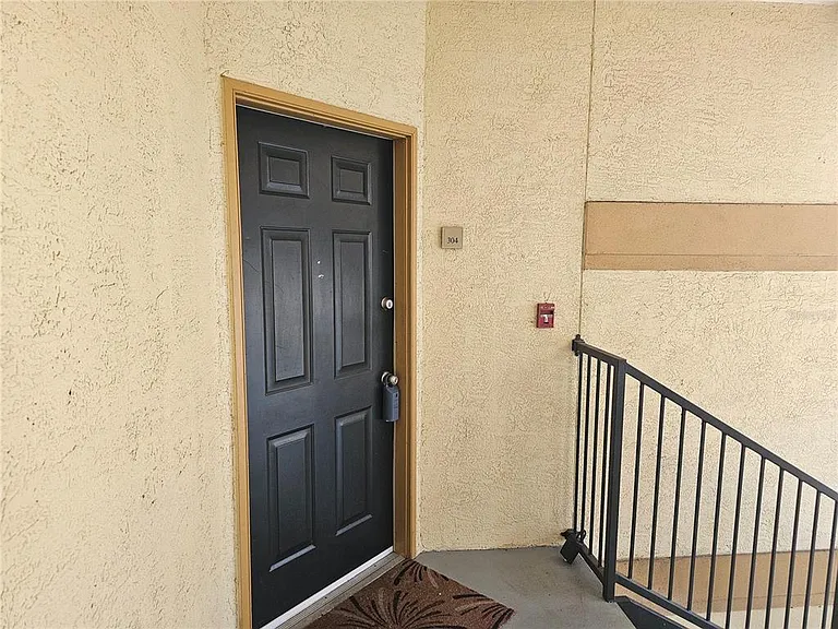 5620 Pinnacle Heights Cir #304 — Photo 17