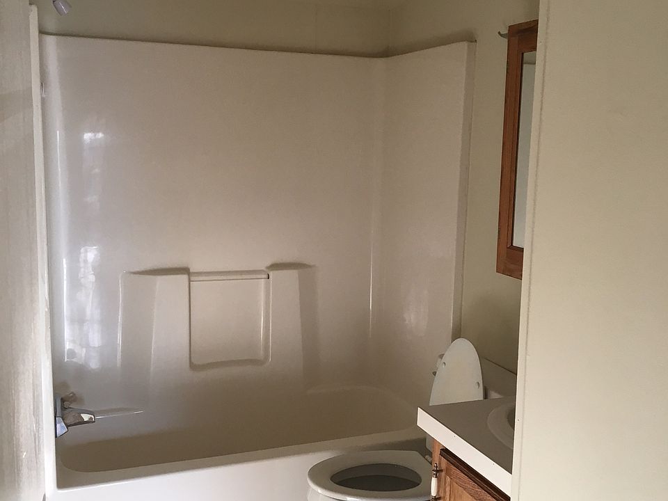 2nd image of 58 Dunlap Cir