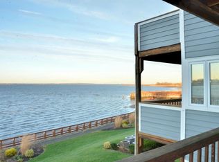 135 1st St APT 2B, Keyport, NJ 07735