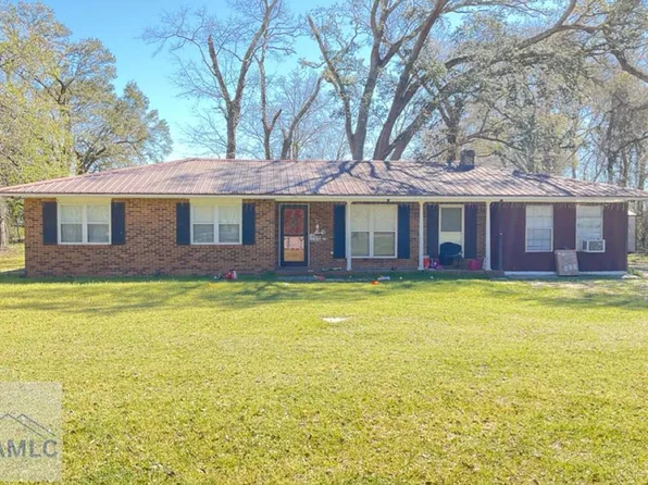569 Revis Blocker Rd NE, Glennville, GA 30427