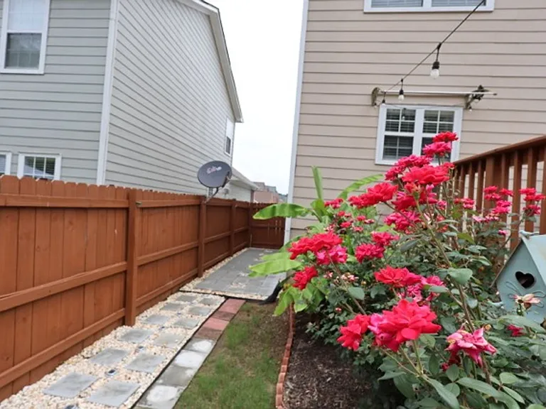 1199 Wetlands Ct — Photo 44