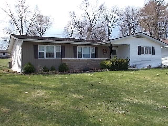 1st image of 208 Crestmont Dr