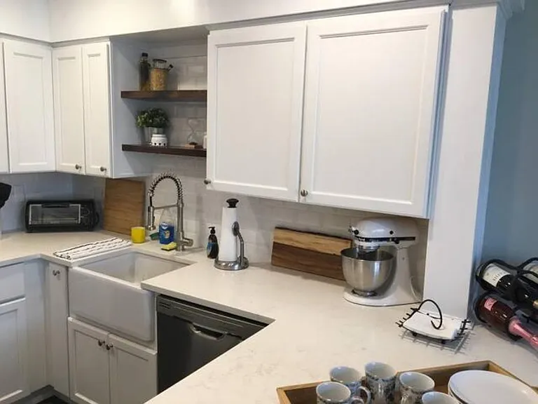 1465 E Putnam Ave #416 — Photo 8