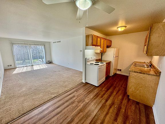 2nd image of 2756 Golfside Dr #116