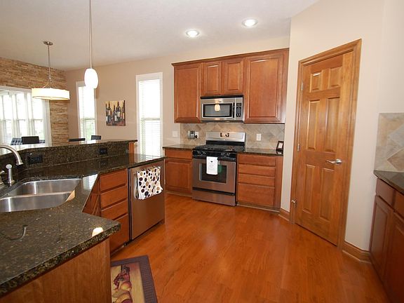4th image of 9353 Pratolino Villa Dr