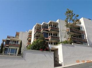 2525 E 19th St APT 11, Signal Hill, CA 90755