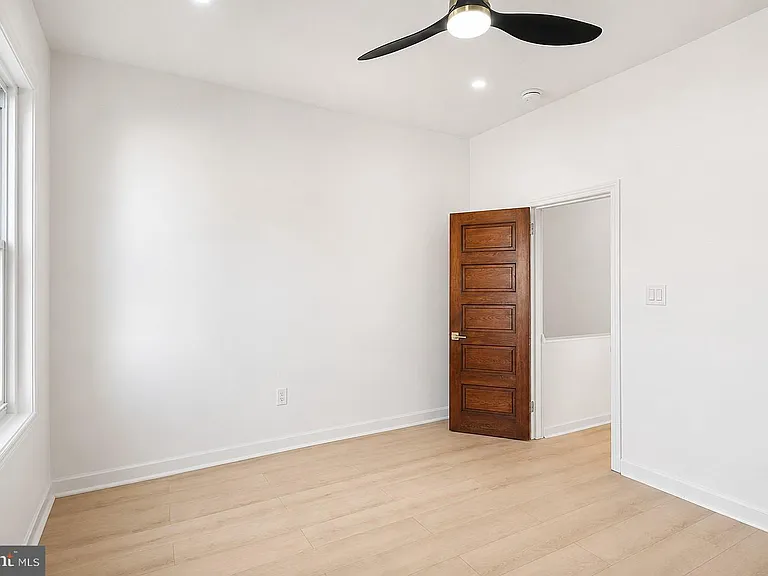 1519 N Dover St — Photo 15