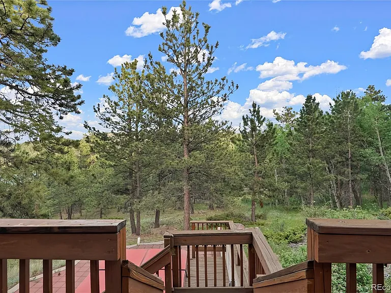 687 Crescent Lake Rd — Photo 28