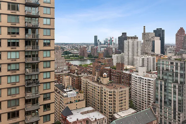 Rented by Douglas Elliman | media 11