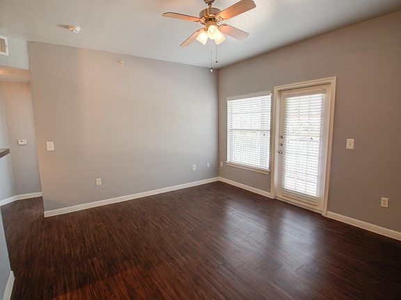 3rd image of 2320 Gracy Farms Ln APT 926