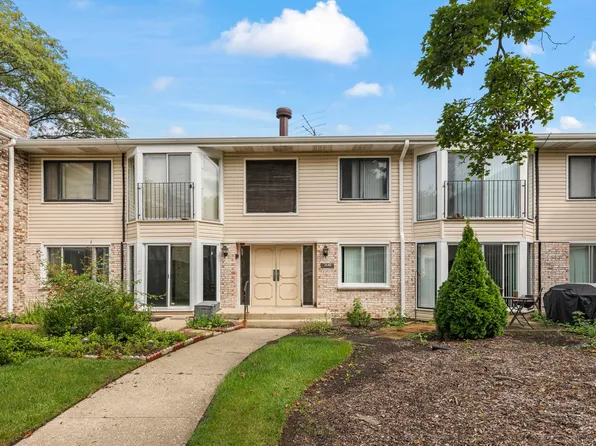 2640 Mitchell Dr, Woodridge, IL