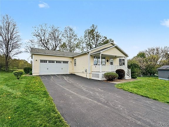 2nd image of 106 W Hill Ln