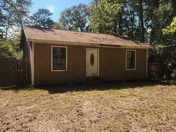 4th image of 145 Holly Dr