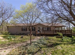 1804 E 300th Rd, Lecompton, KS 66050