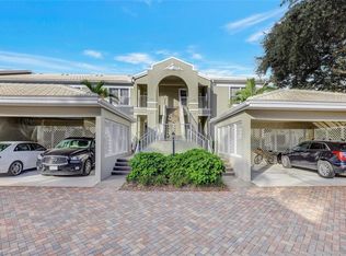 5897 Chanteclair Dr APT 323, Naples, FL 34108