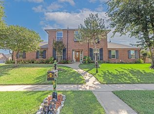 4521 S Sycamore Ave, Broken Arrow, OK 74011
