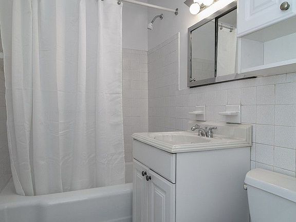 4th image of 963 2nd Ave #6E