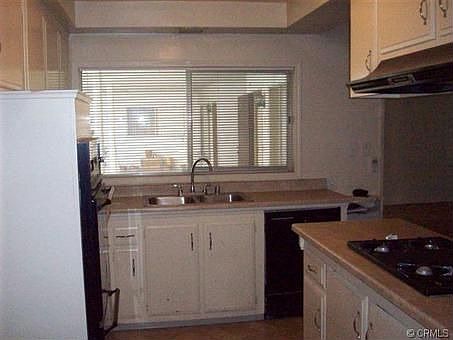 1st image of 530 Evergreen St APT 1