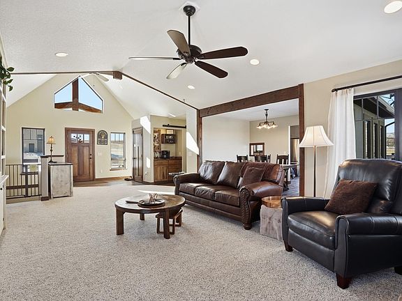 5th image of 10226 Buena Vista Ln