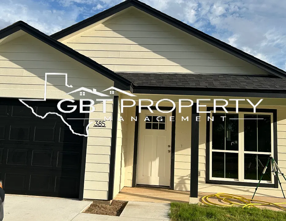 385 E Burleson Ave