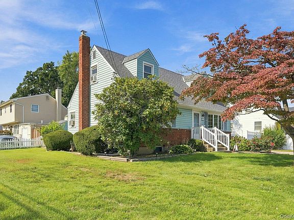 3rd image of 375 Catskill Avenue