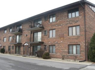 7347 W 79th Pl APT 1C, Bridgeview, IL 60455