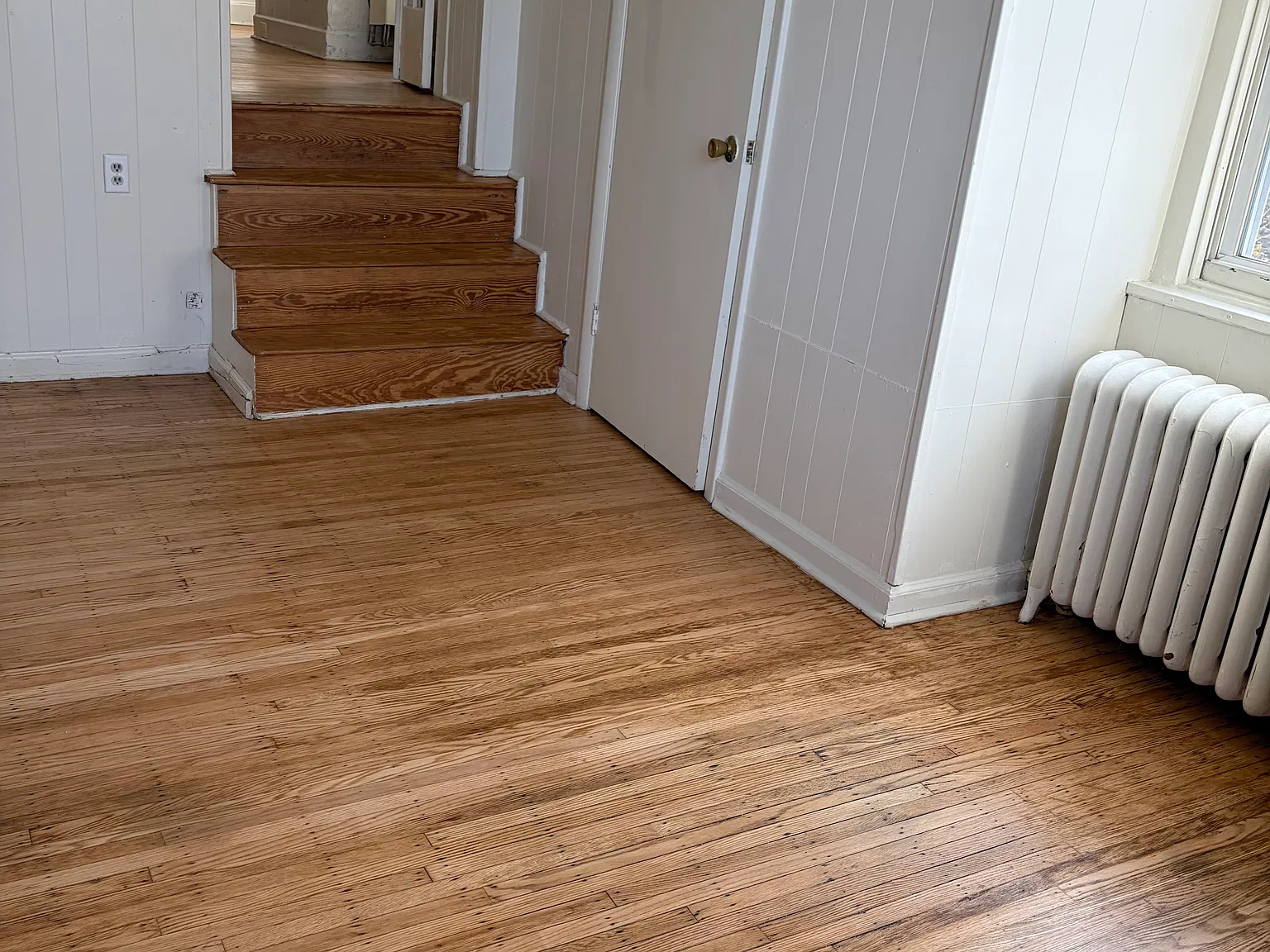 1 bed, 700 sqft, $1,300 — Photo 3