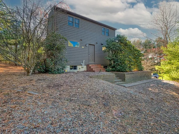 232 Samoset St, Plymouth, MA 02360