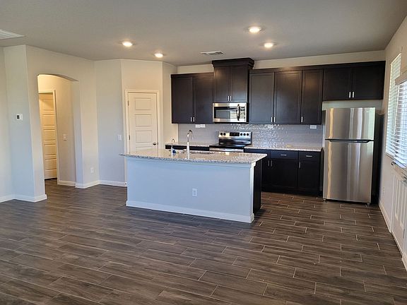 3rd image of 119 Joseph Cir