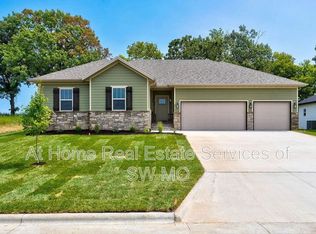 3704 N Marlin Dr, Ozark, MO 65721