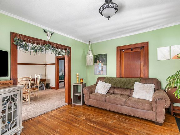 5th image of 3816 3rd St