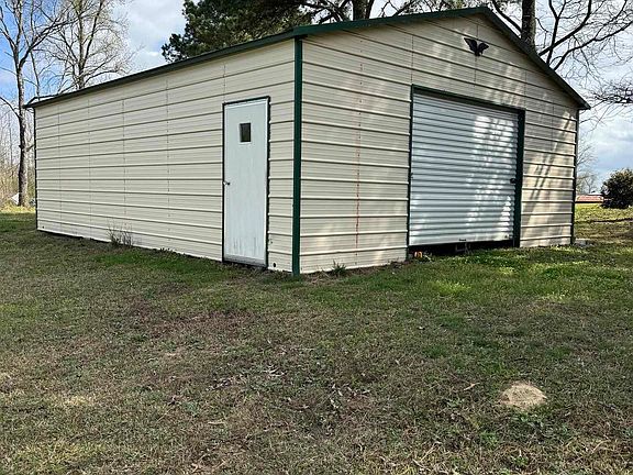 3rd image of 65 Madden Rd