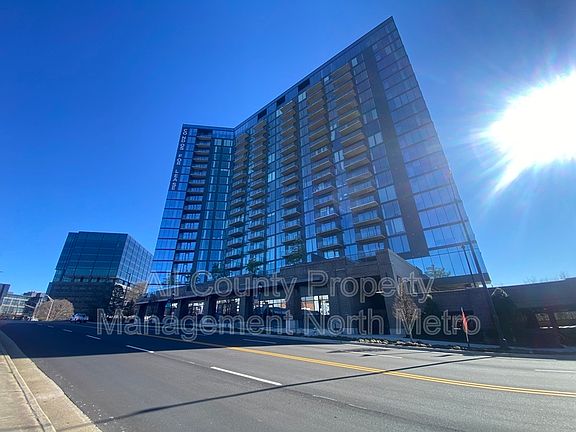 3rd image of 788 W Marietta St #814