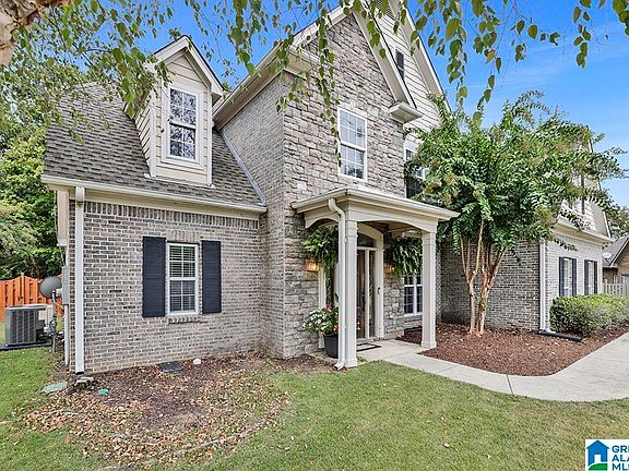 3rd image of 204 Creekwood Ct