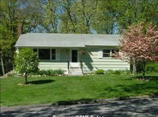 128 Crestview Dr, Colchester, CT 06415