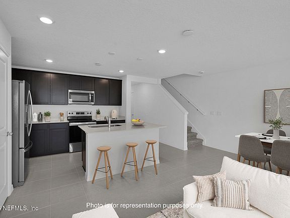 7th image of this home