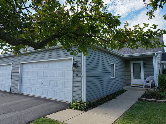 2nd image of 49 S Walnut Dr