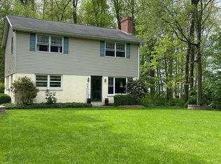 1672 Mine Rd, Paradise, PA 17562