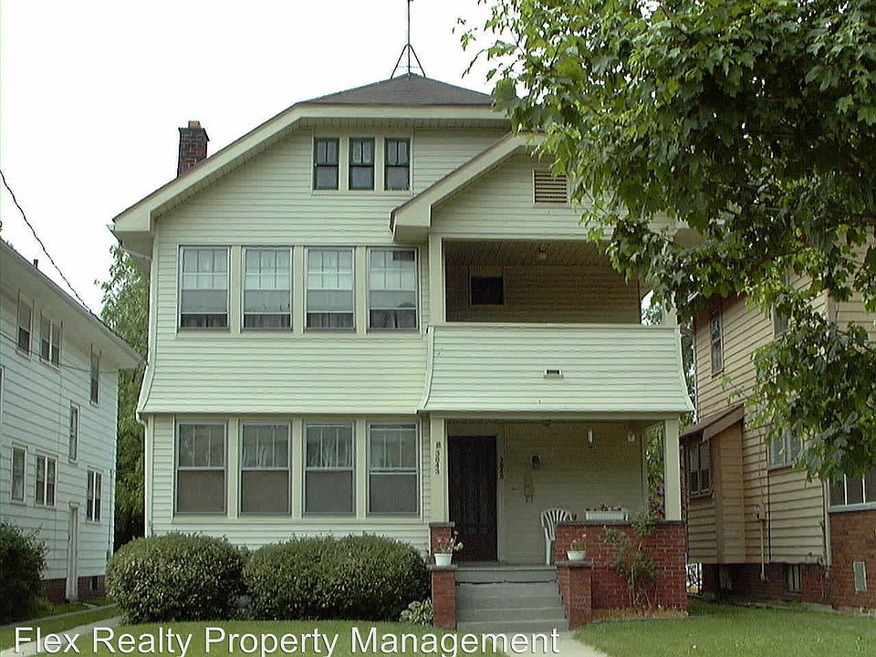1st image of 3843 Hazelhurst Ave