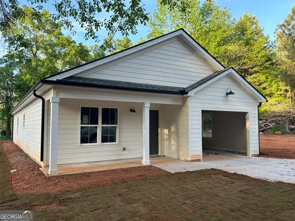 70 E Cole St, Newnan, GA 30263