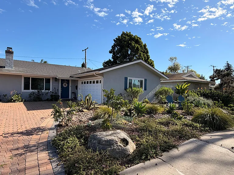 1330 La Manida St — Photo 31