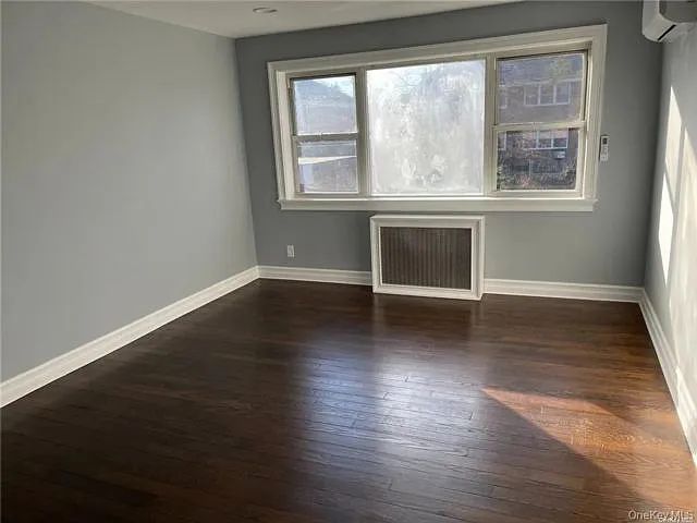 14 Linden St — Photo 2