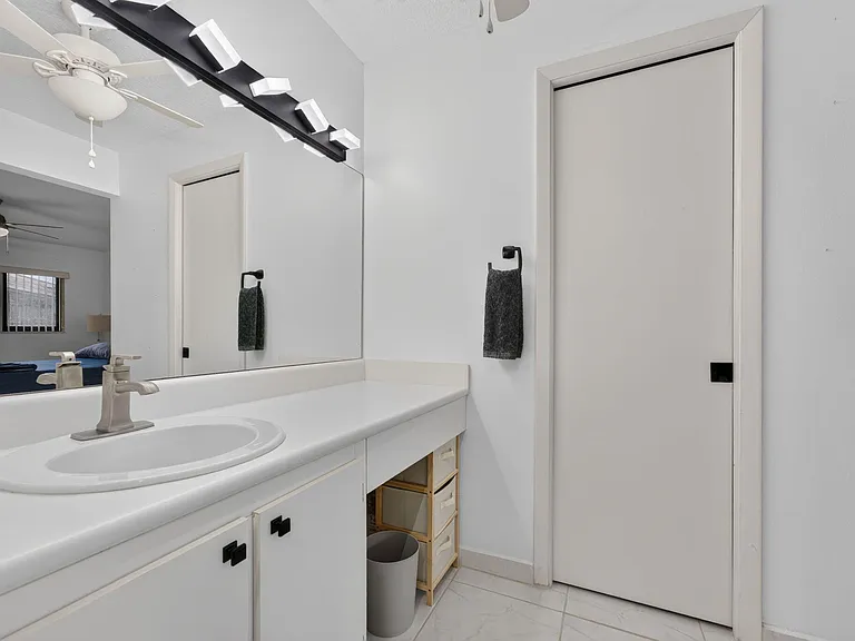 9474 S Belfort Cir #206 — Photo 24