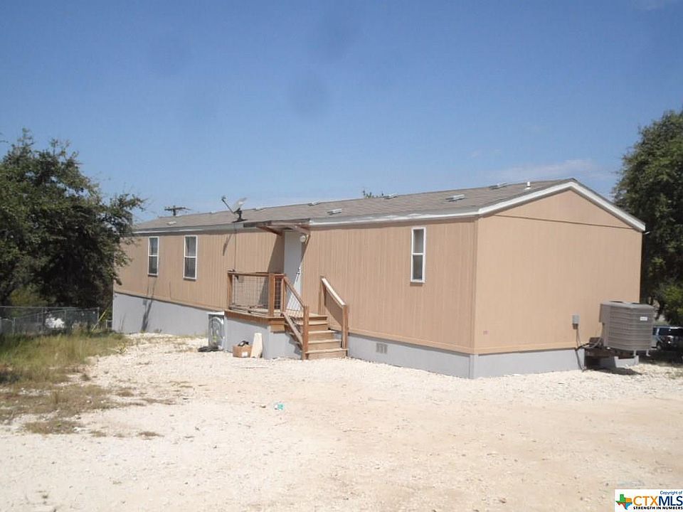 1st image of 410 Tamarack Dr