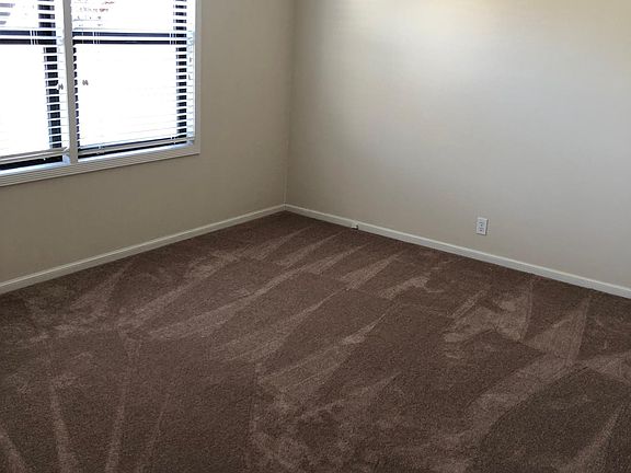 4th image of 113 Rockwood Dr