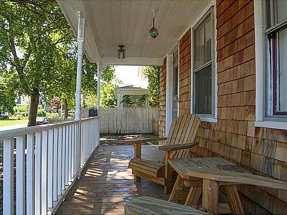2nd image of 128 Orchard Ave