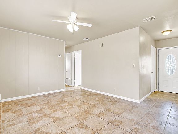 4th image of 6711 Spring Hollow Dr