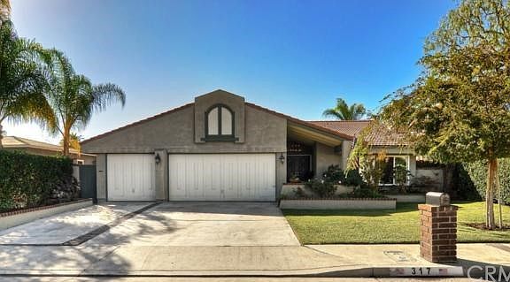 2nd image of 317 Costa Mesa St