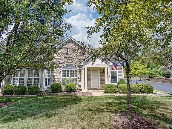 2nd image of 203 Broadleaf Cir